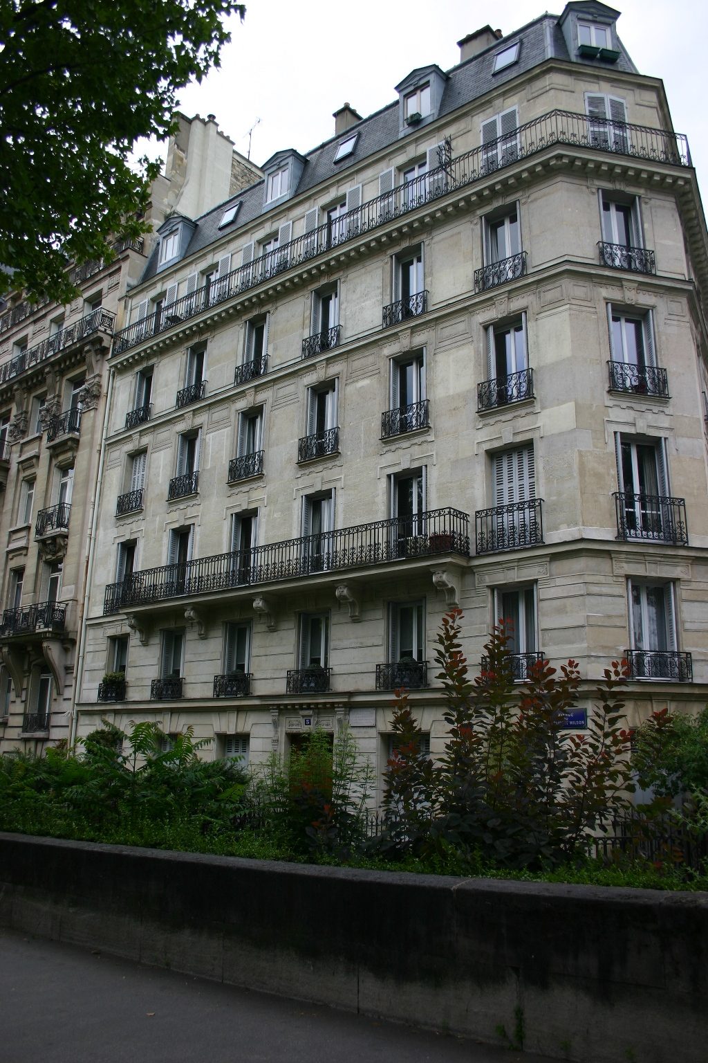 Alphonse Bertillon's home, Paris - 01.JPG